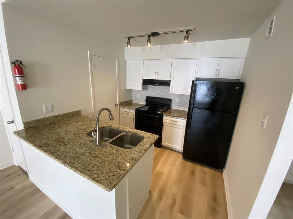3950  Ashburnham Drive Houston Texas 77082, 28