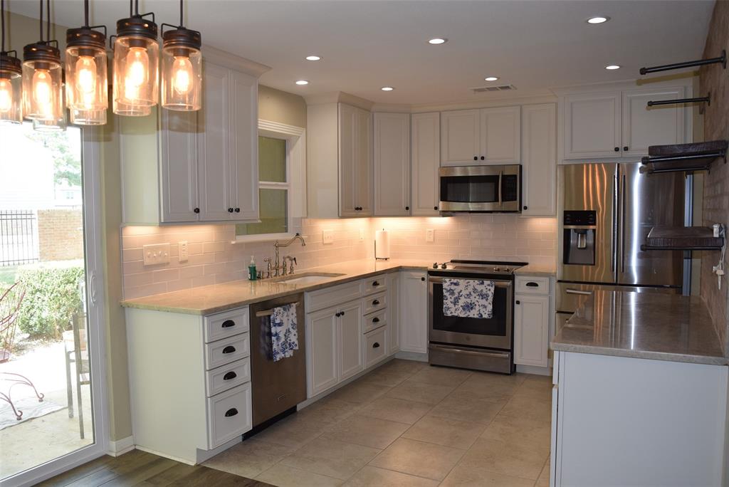Photo #11: 47995426 Listing 
