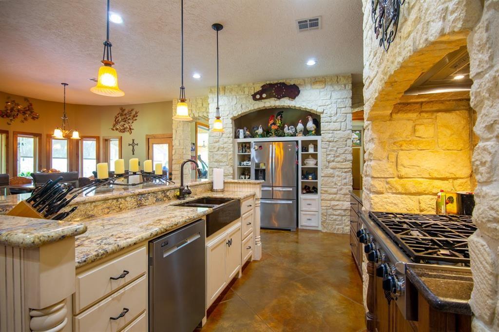 KITCHEN GAS COOKTOP AND GRANITE ISLAND