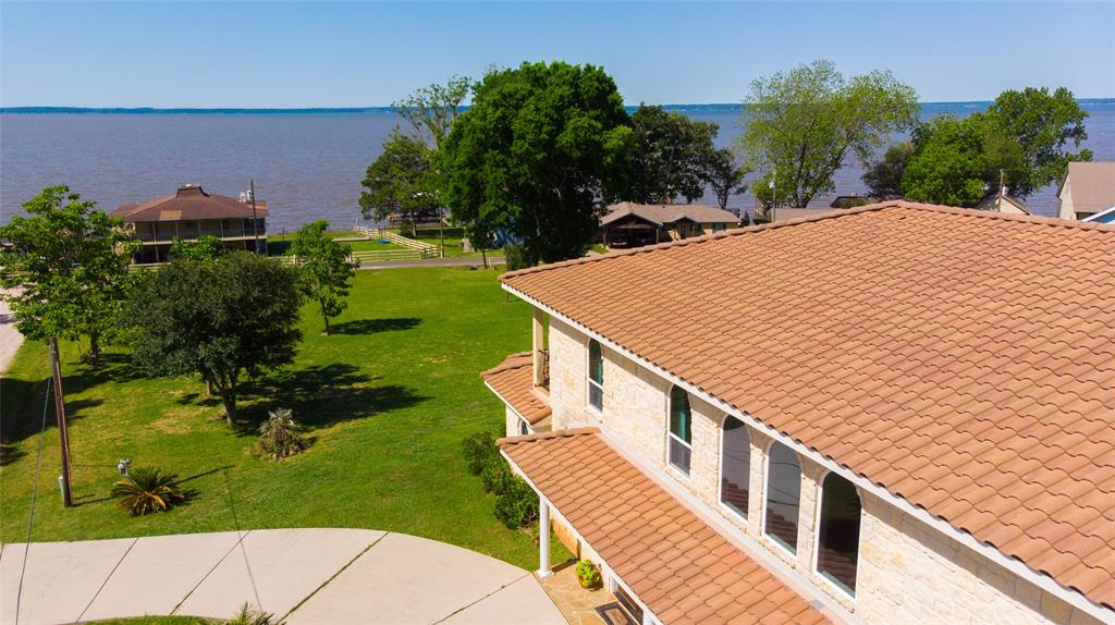 145 Wanda Dr, Livingston, TX 77351