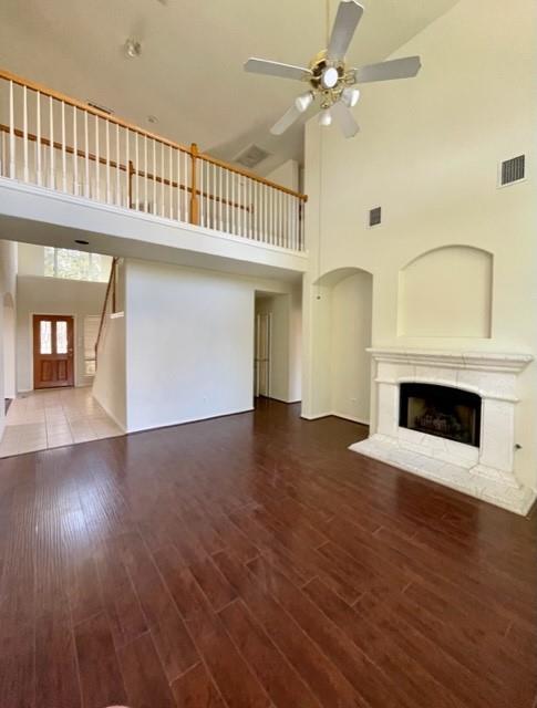 4504  Weathersfield Court League City Texas 77573, 33