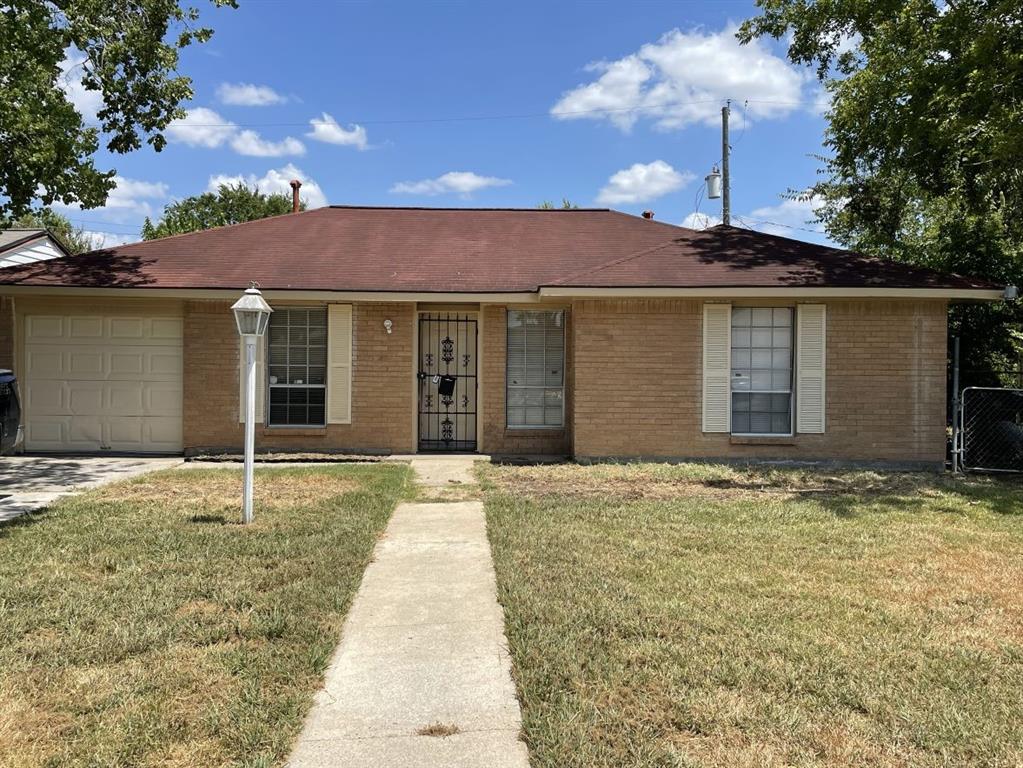10715 Segrest Drive, Houston 10715 Segrest Drive Houston Texas 77047, 3