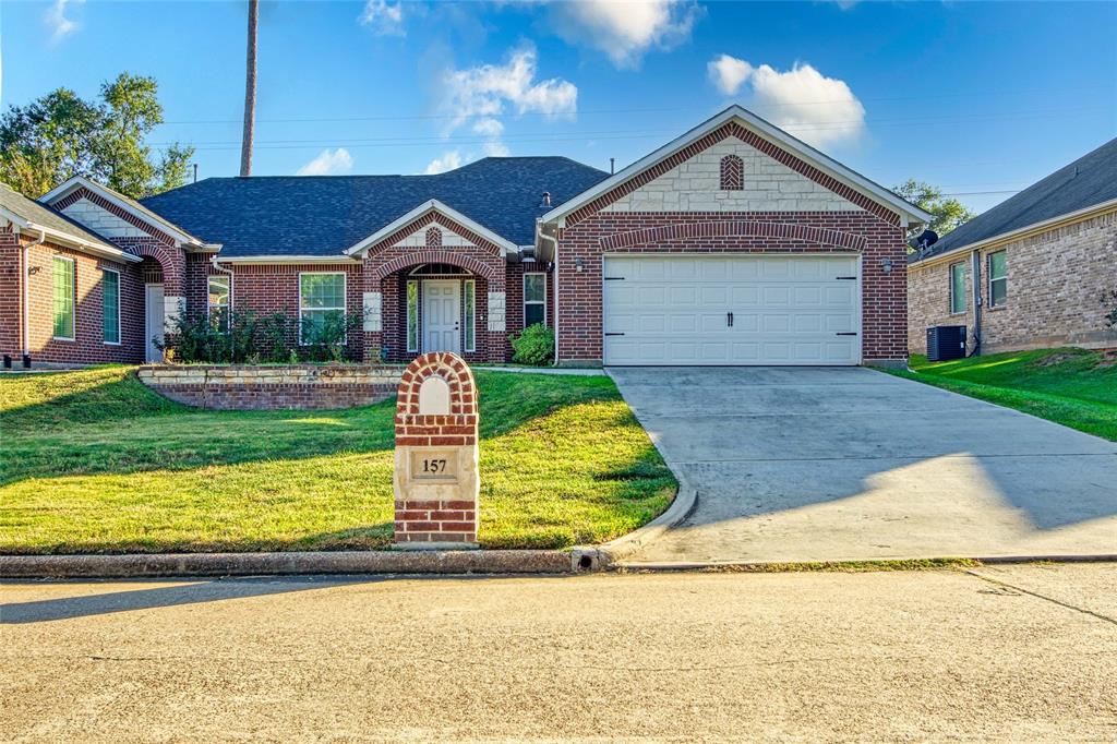 157  April Waters Drive Conroe Texas 77356, 39