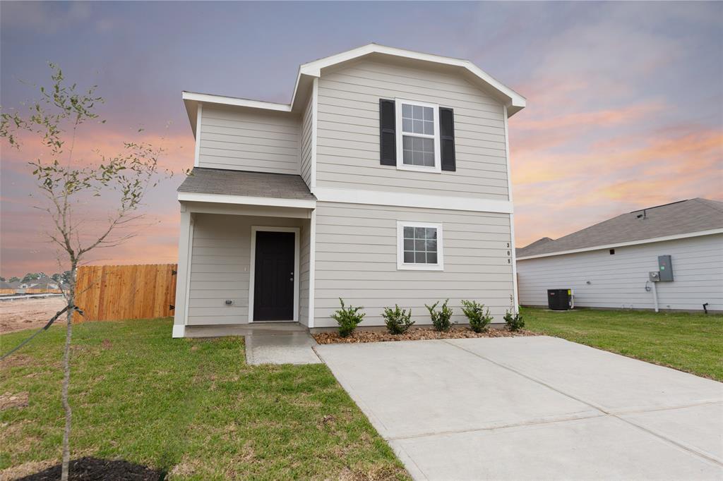 308  Gray Wolf Drive Huntsville Texas 77320, 43