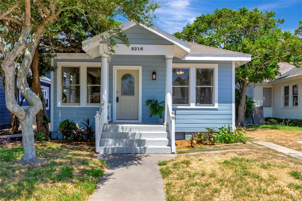 5216  Avenue P 1/2  Galveston Texas 77551, 33