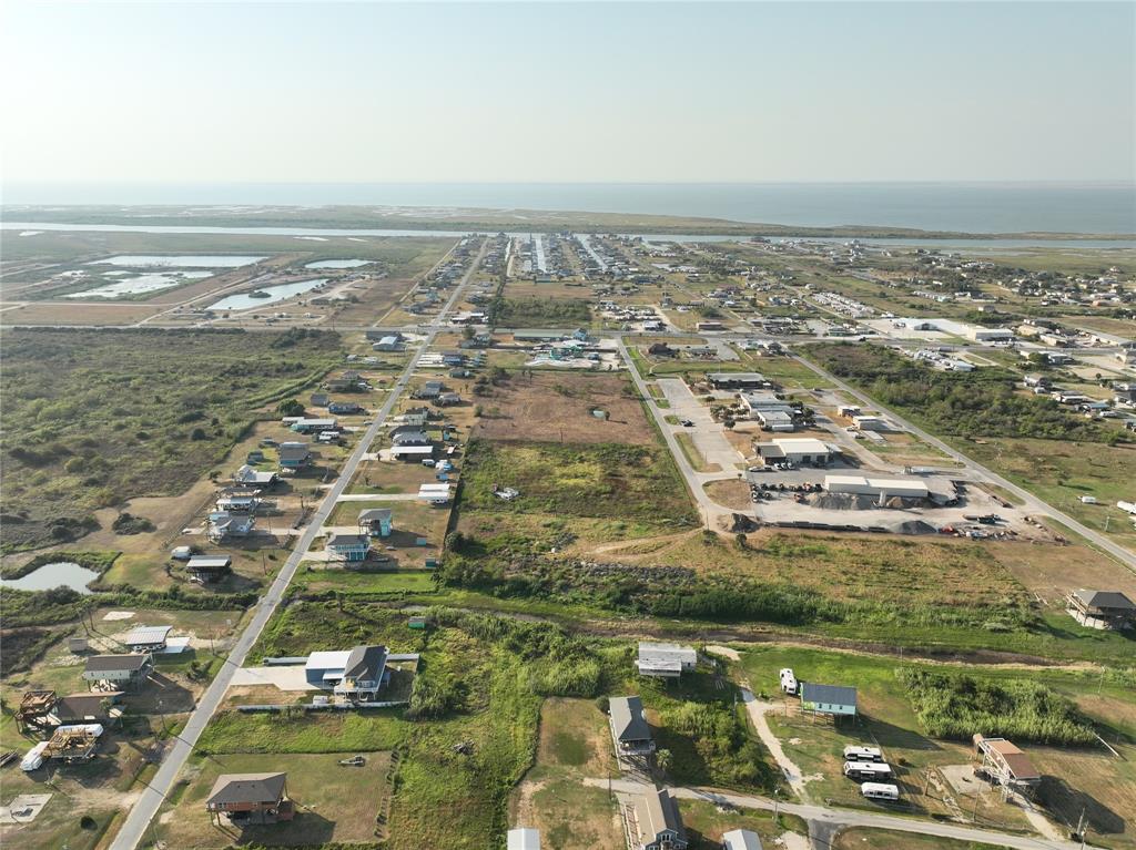 985 Noble Carl Drive , Crystal Beach, Texas image 5