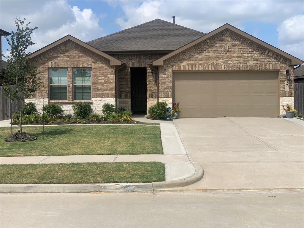 3911  Hawaiian Court Baytown Texas 77521, 2