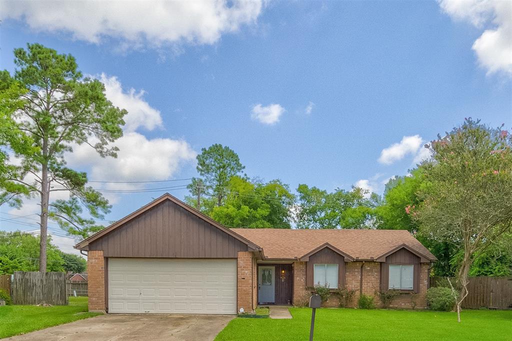 2802  Heritage Bend Drive Webster Texas 77598, Webster