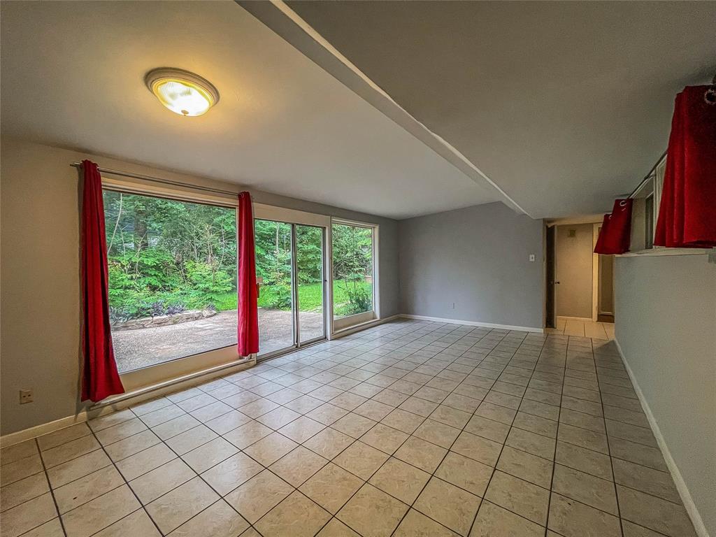 12923  Butterfly Lane Houston Texas 77024, 23