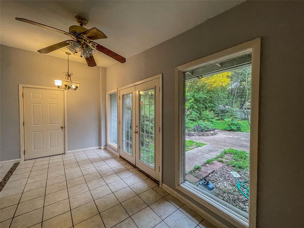 12923 Butterfly Ln, Houston, TX 77024