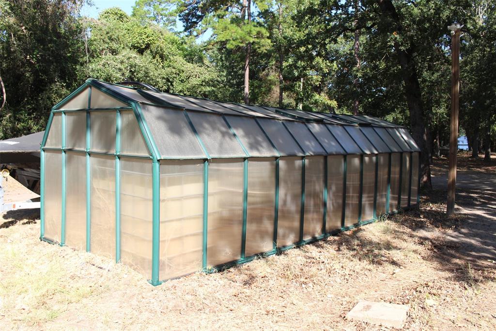 Grow fresh vegetables all year round with this 28x4 Green House.