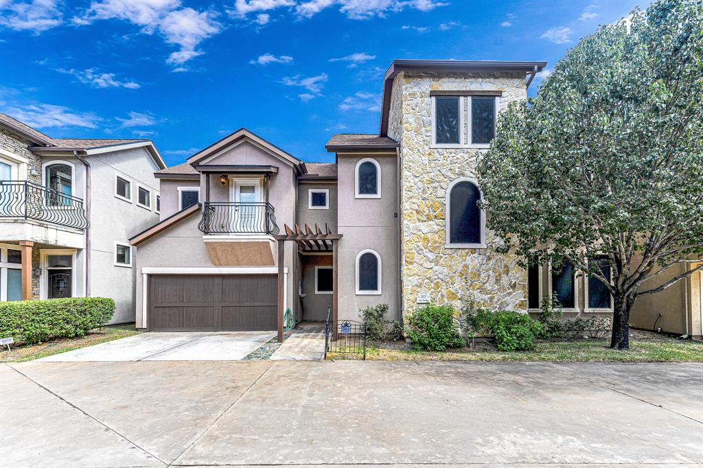 11022  ROBIN HOOD Court Houston Texas 77043, 24