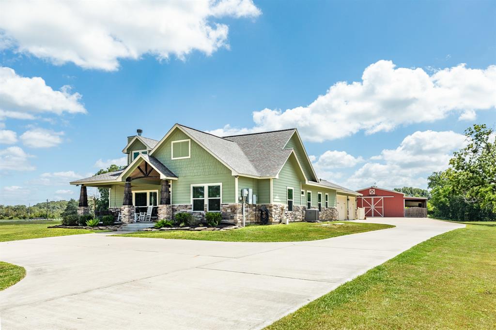 383  Mill Road Angleton Texas 77515, Angleton