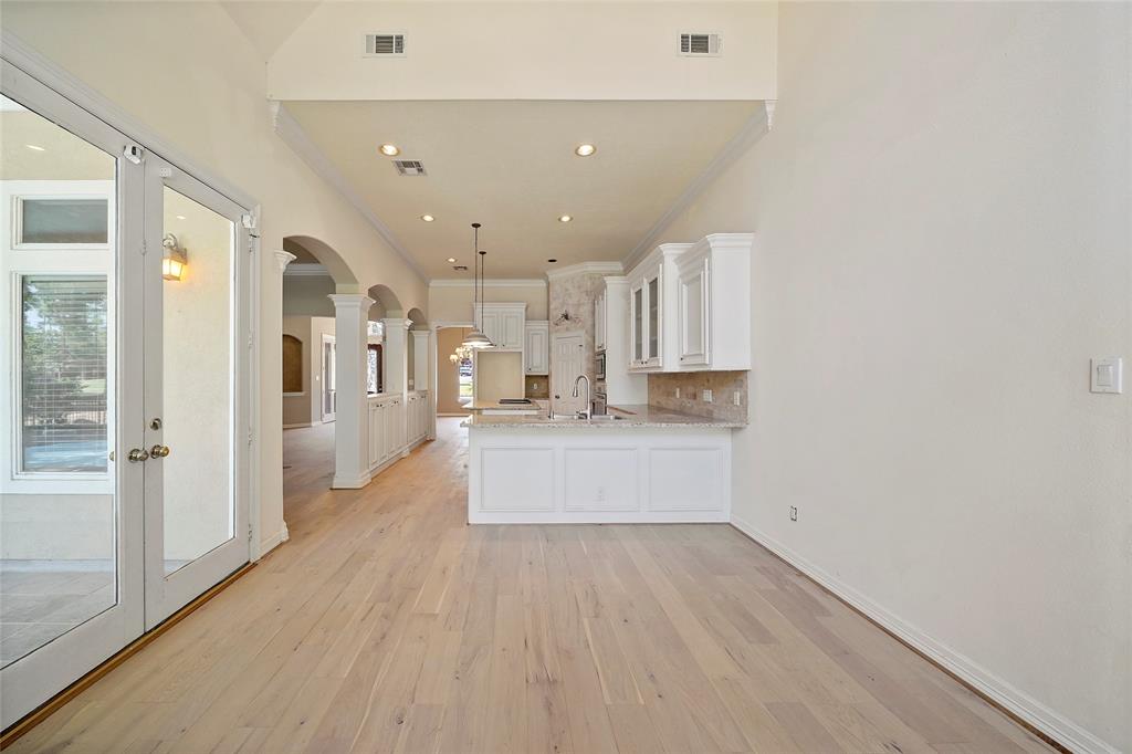 3031 Bentwater Dr, Montgomery, TX 77356