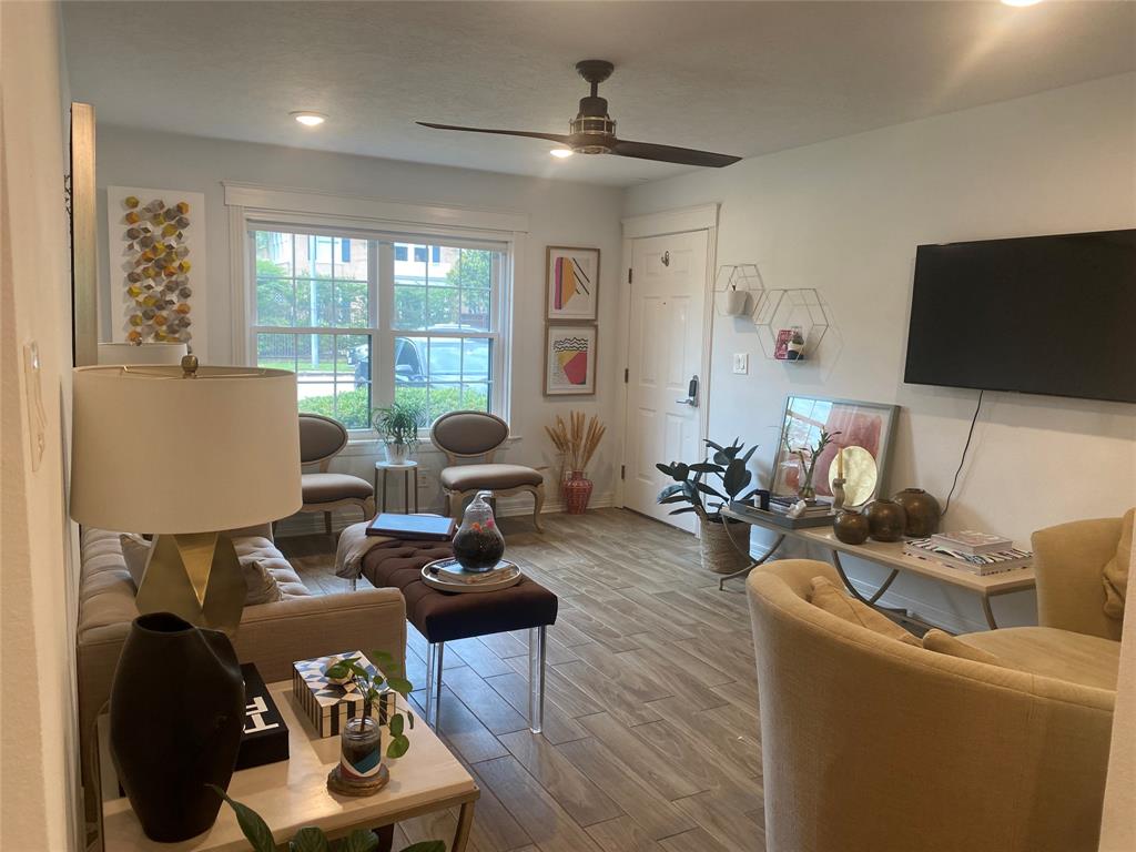 606 Marshall Street, Houston 606 Marshall Street Houston Texas 77006, 16