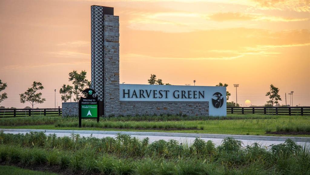 Welcome to Harvest Green, a 1,300-acre master-planned community and agri-hood offering new homes for sale in Richmond, Texas. As the first Houston-area development centered around a community farm, we excited to have been voted \