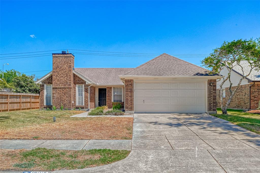 16015  Surrey Woods Drive Friendswood Texas 77546, Friendswood