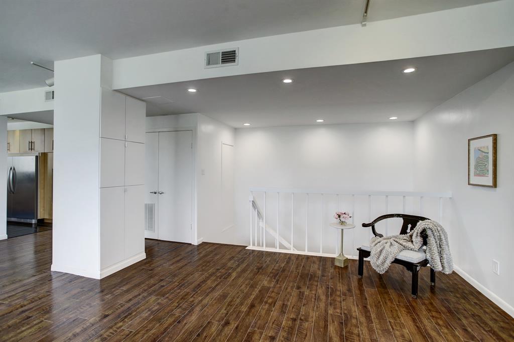 Photo #8: 57651292 Listing 