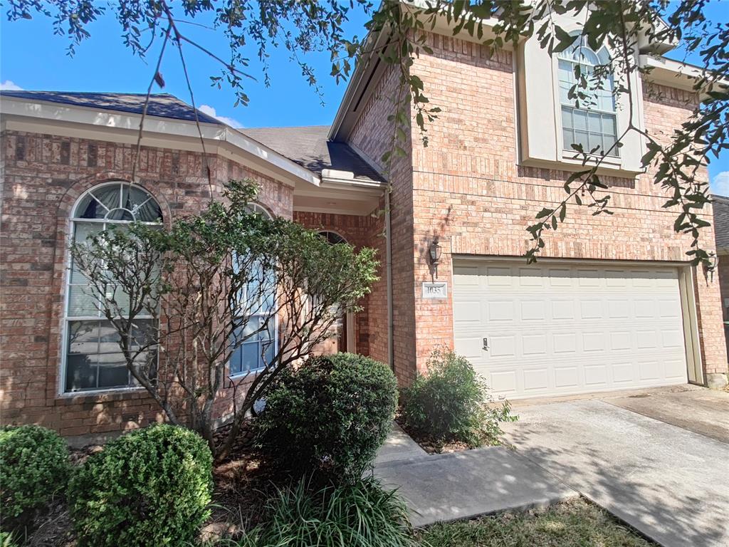 1035  Sussex Trail Pearland Texas 77584, Pearland