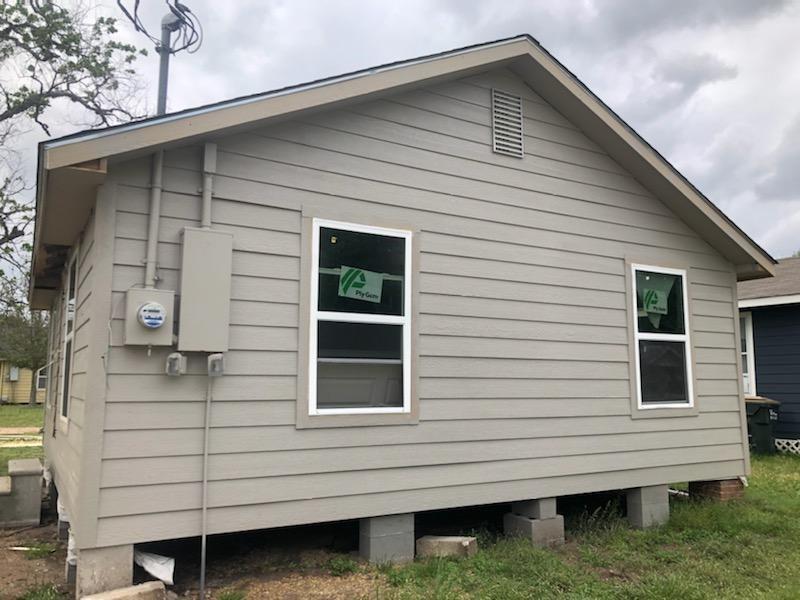 1002  Crockett Street Columbus Texas 78934, Columbus