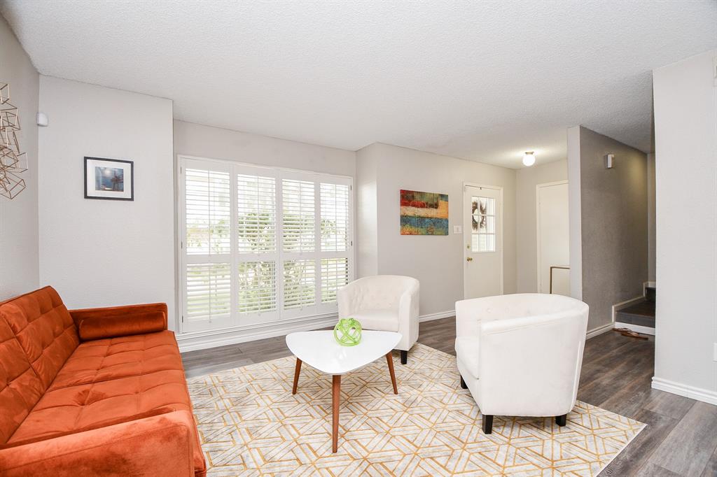 Photo #8: 17201799 Listing 