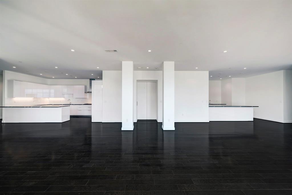 Photo #7: 60617850 Listing 