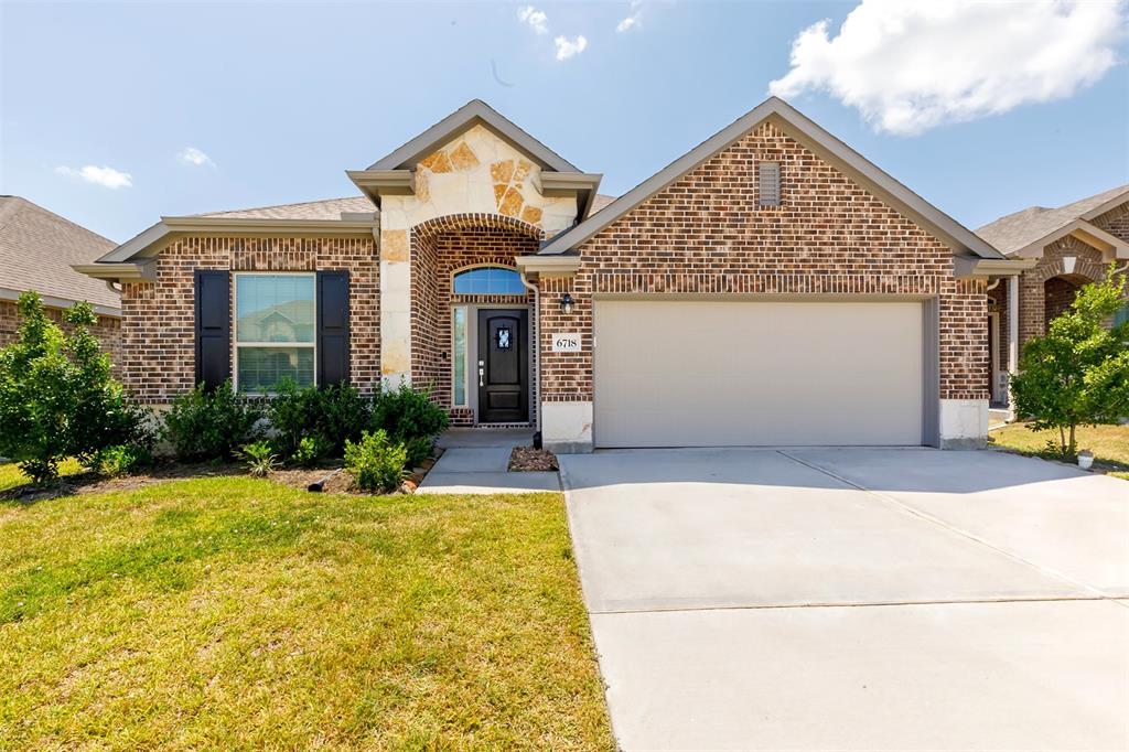 6718  Coral Bells Lane Dickinson Texas 77539, 33