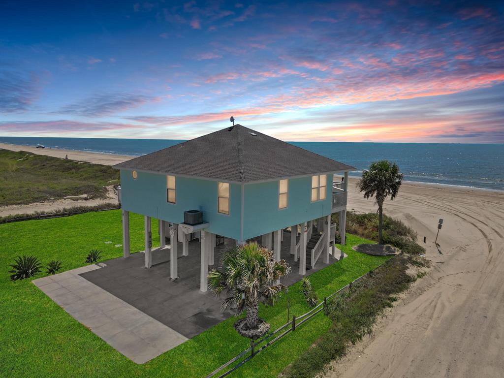 800  West Lane Crystal Beach Texas 77650, Crystal Beach