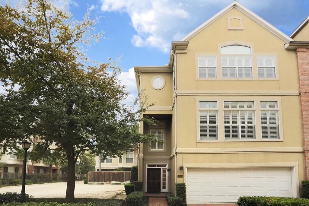 2246  Bancroft Street Houston Texas 77027, Houston