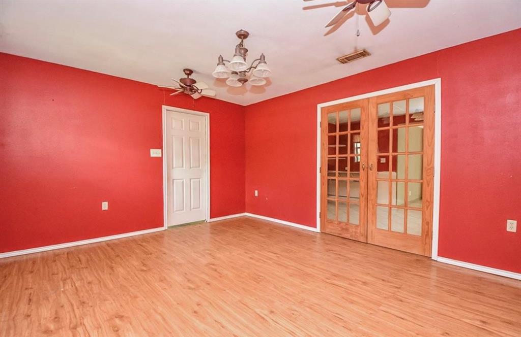 502 N Mahan St, Richwood, TX 77531