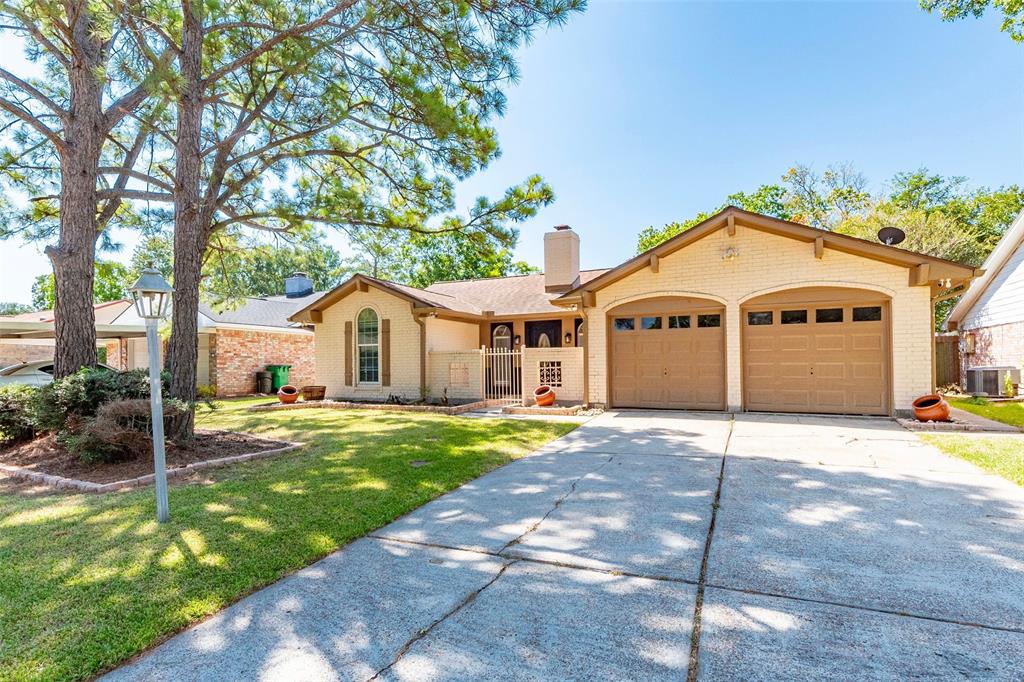 1607  Sierra Drive Baytown Texas 77521, Baytown