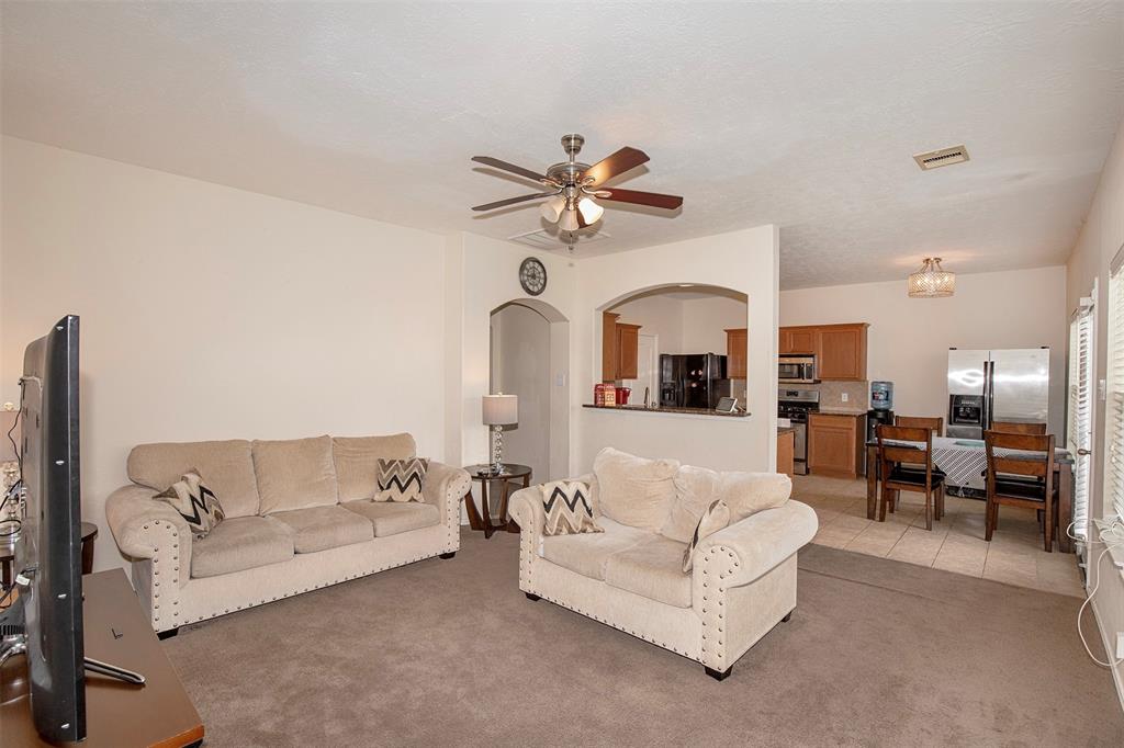 The family room opens to the breakfast area and kitchen making it easy to entertain.