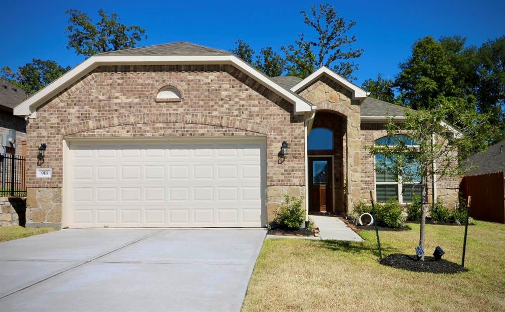 918  Golden Willow Lane Conroe Texas 77304, Conroe
