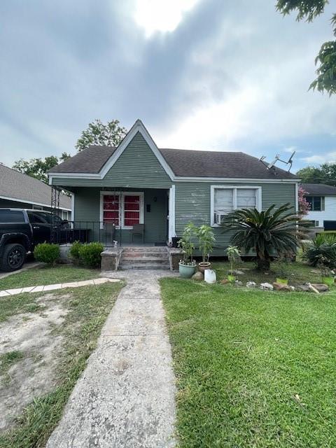 4421  Harvard Street Houston Texas 77018, 9