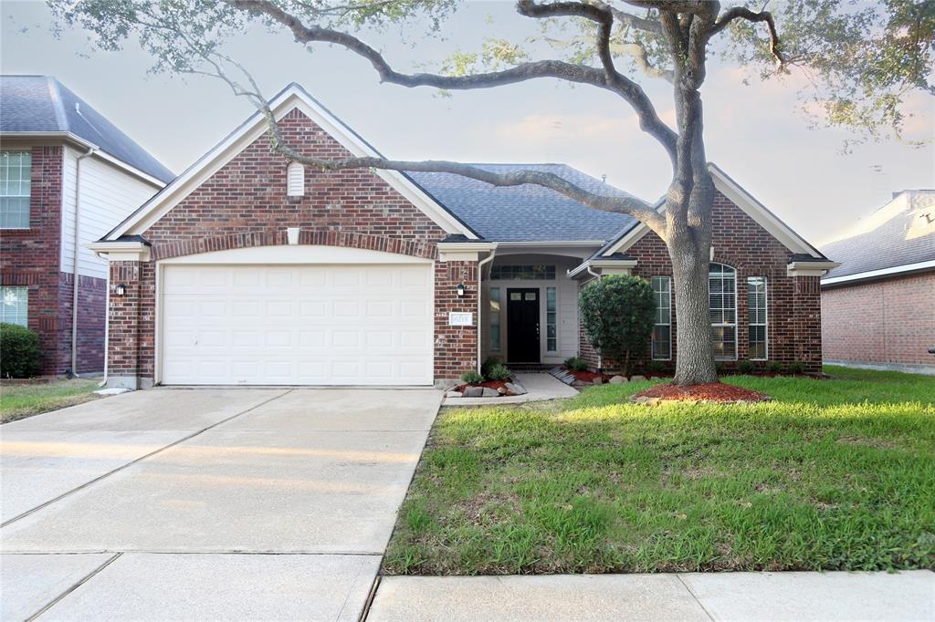 6215 Saint Andrews Dr