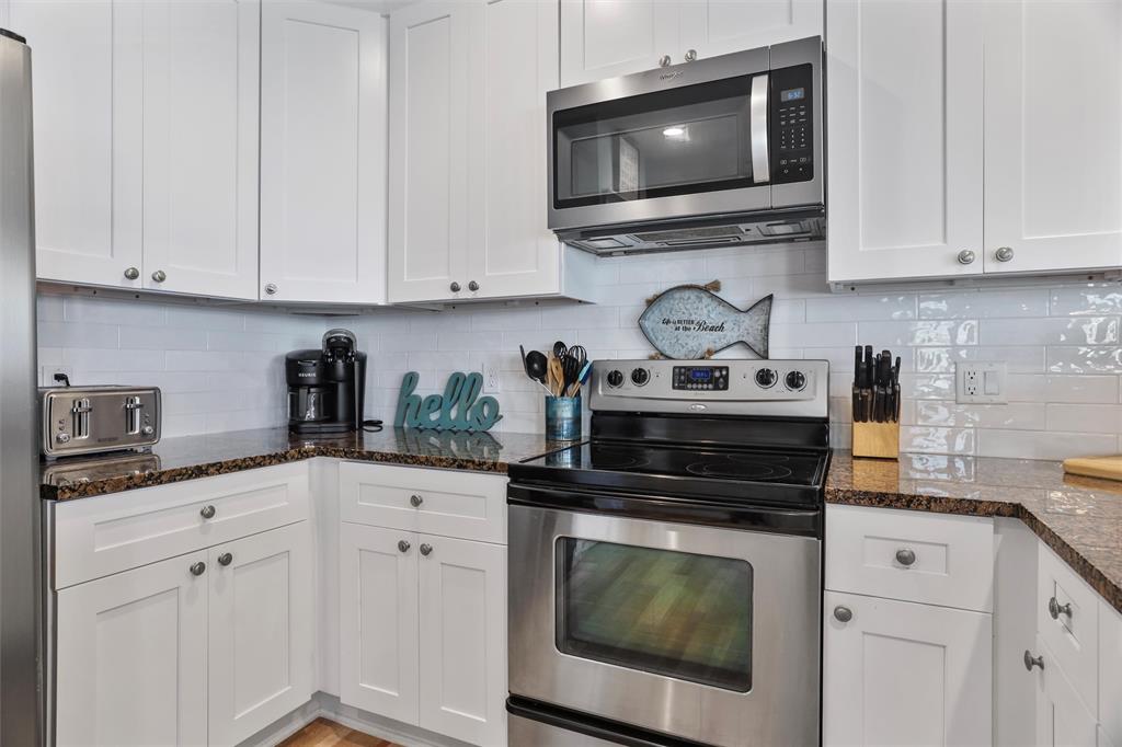 Granite counters and stainless steel appliances
