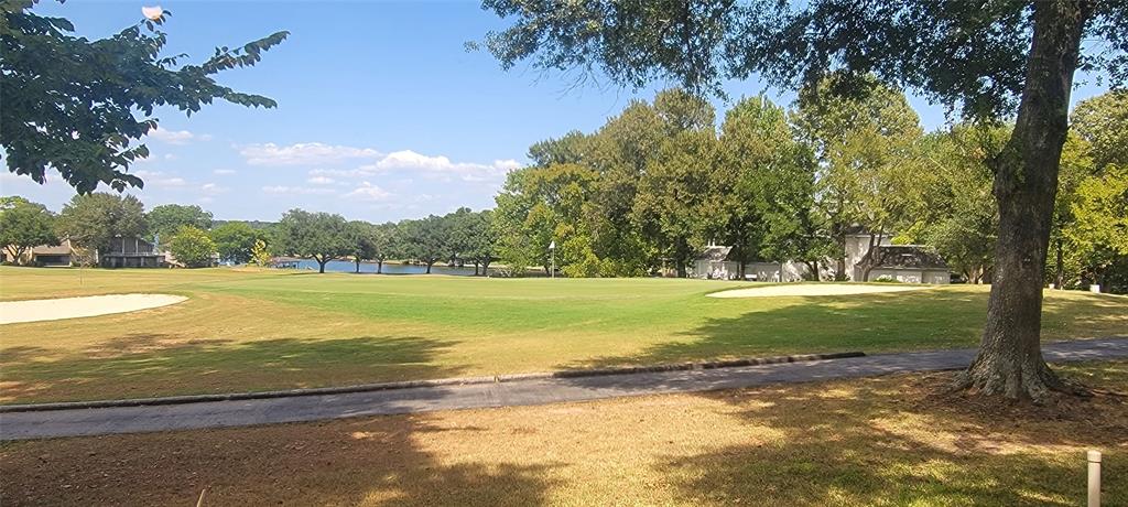 4  Waters Edge Street Conroe Texas 77356, 39