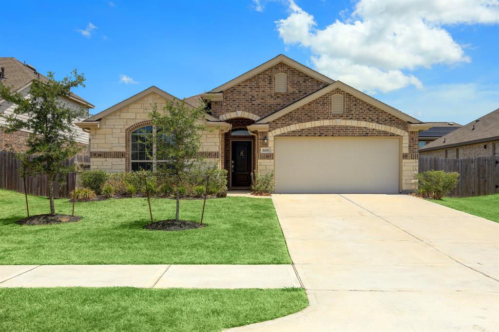 619  Laurel Trail Lane La Marque Texas 77568, 33