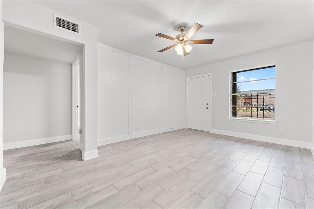 Photo #3: 37705163 Listing 