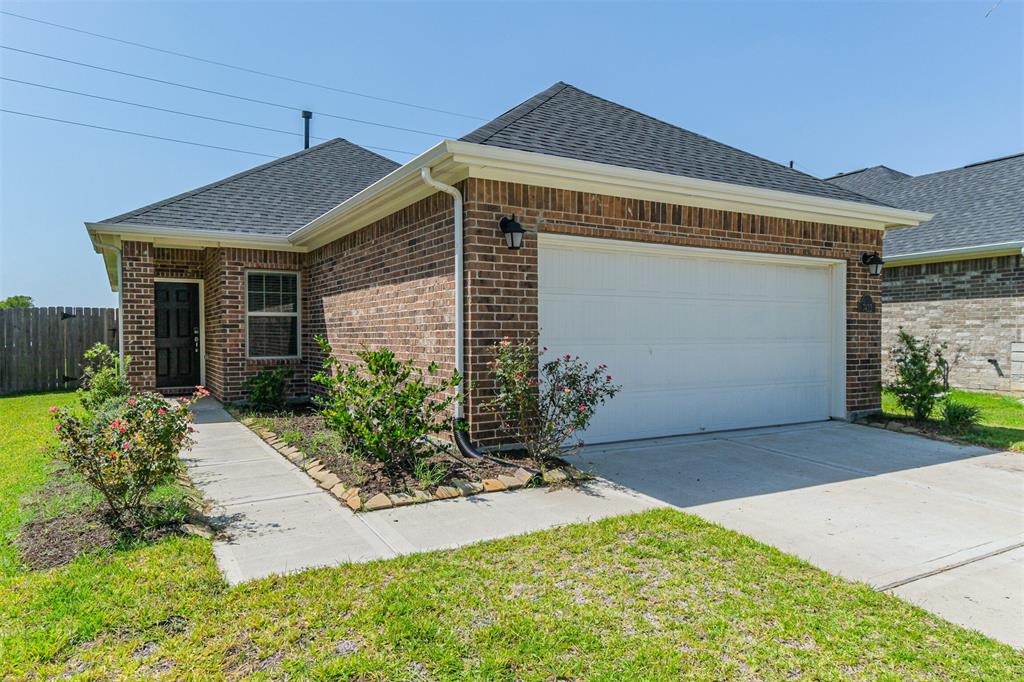 7422  French Quarter Court Fulshear Texas 77441, 30
