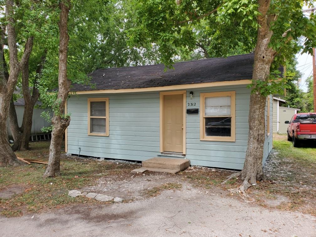 2312  Clover  Bay City Texas 77414, Bay City