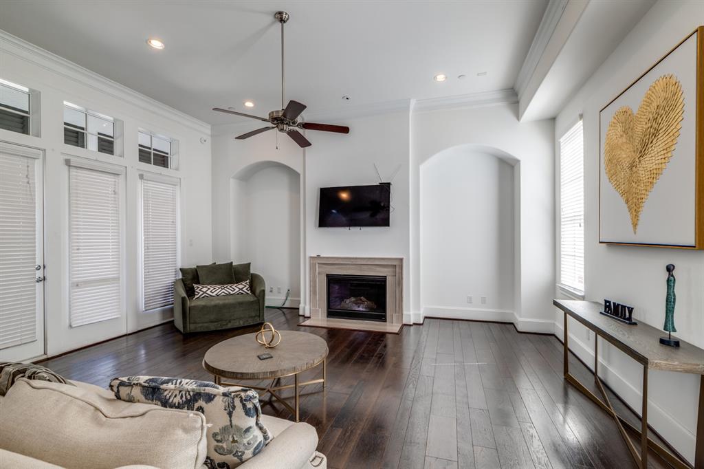 Photo #9: 56782403 Listing 