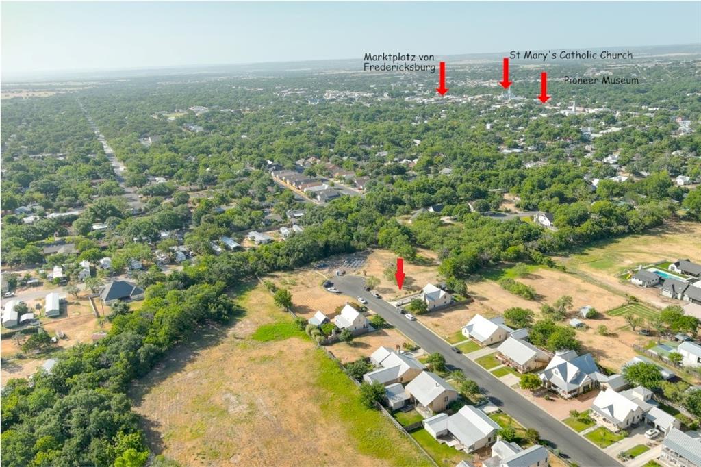 115 Settlement Drive , Fredericksburg, Texas image 6