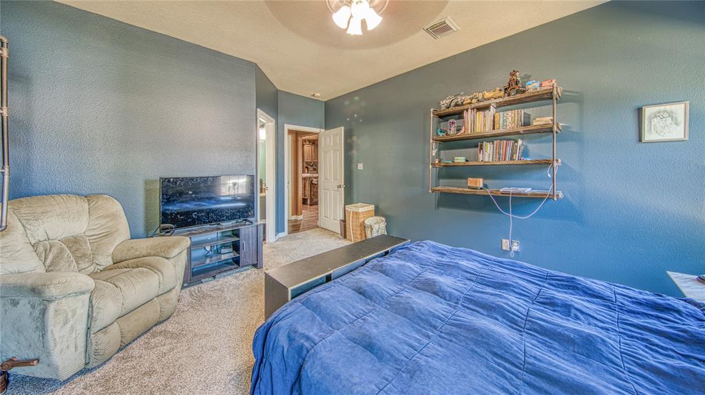 13262 Lake Breeze Ln, Willis, TX 77318