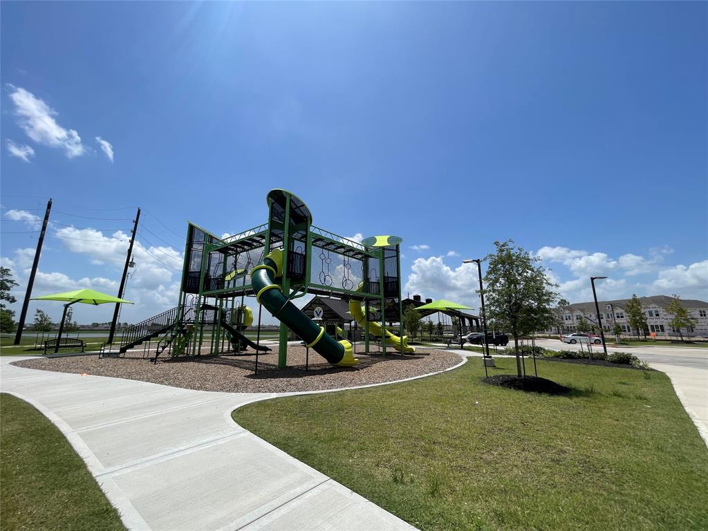 Additional playground at Victory Park within Balmoral