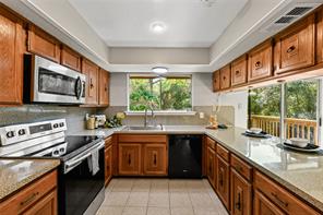 8 Spicebush, The Woodlands, TX, 77381