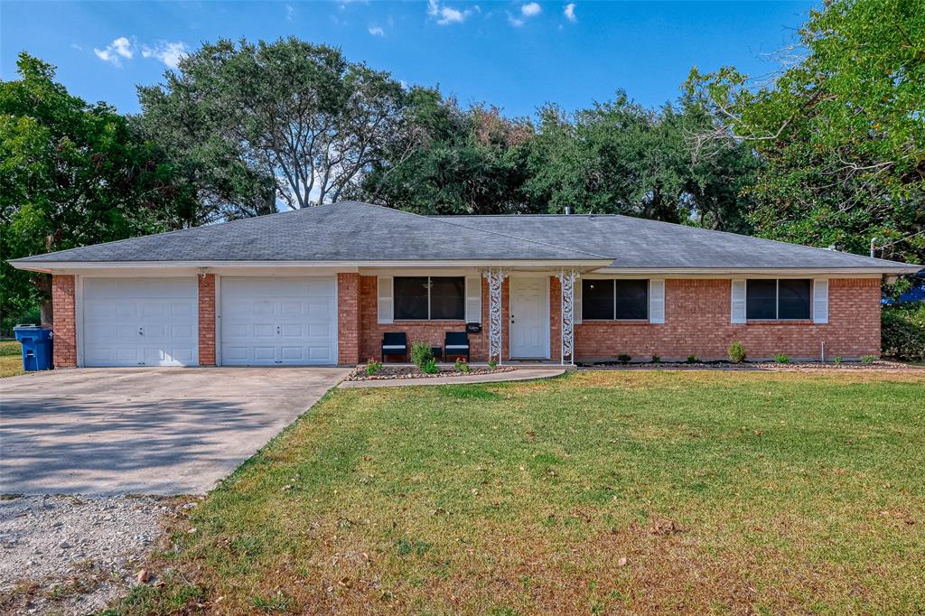 701 E Peach Street Angleton Texas 77515, 5