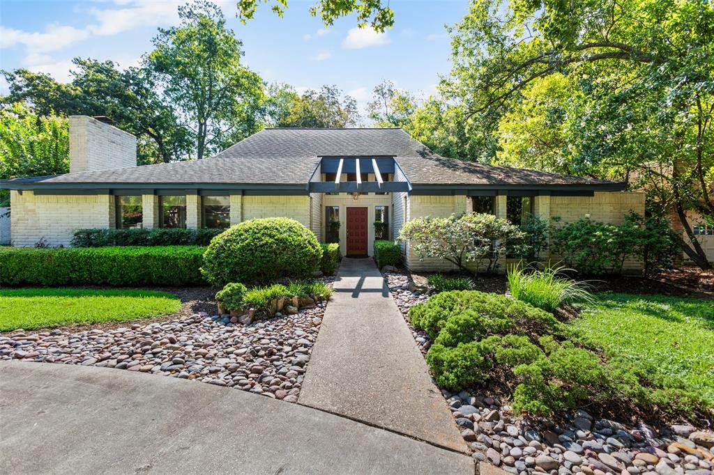 626 Stonewall Jackson Dr