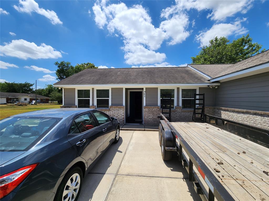 902  Waco Street Dayton Texas 77535, 52