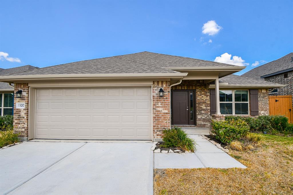 13217  Lago Acero Lane Texas City Texas 77568, Texas City